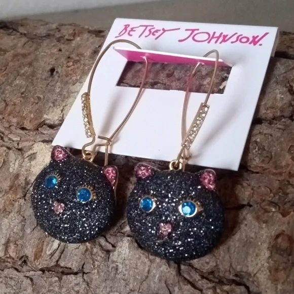 New! BETSEY JOHNSON Black Glitter Halloween Cat Long Drop Leverback Earrings. - Picture 3 of 9
